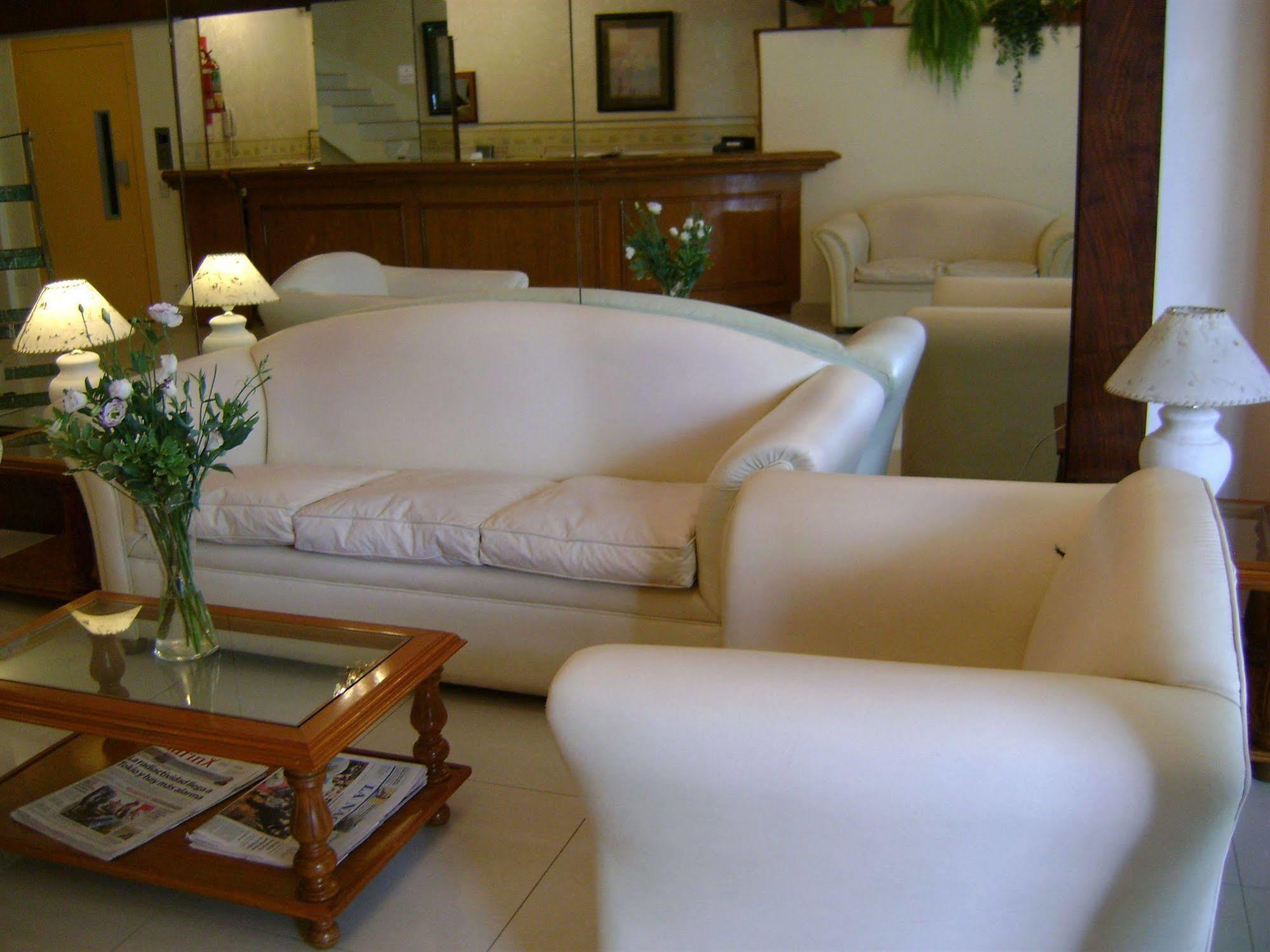 Alpino Hotel Buenos Aires Eksteriør bilde